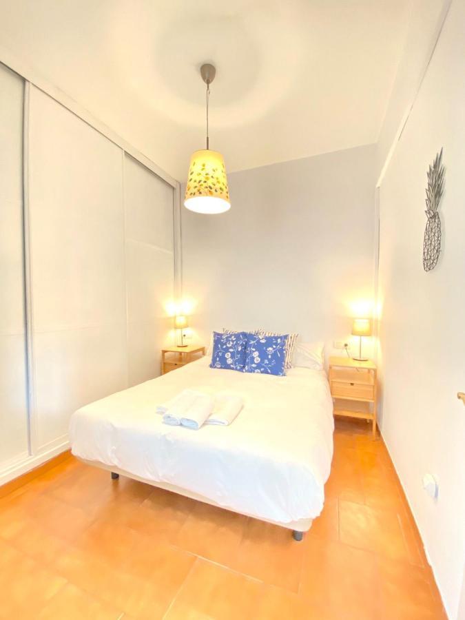 Comfortable Studio Old Town, Parking Optional Sevilla Exterior foto