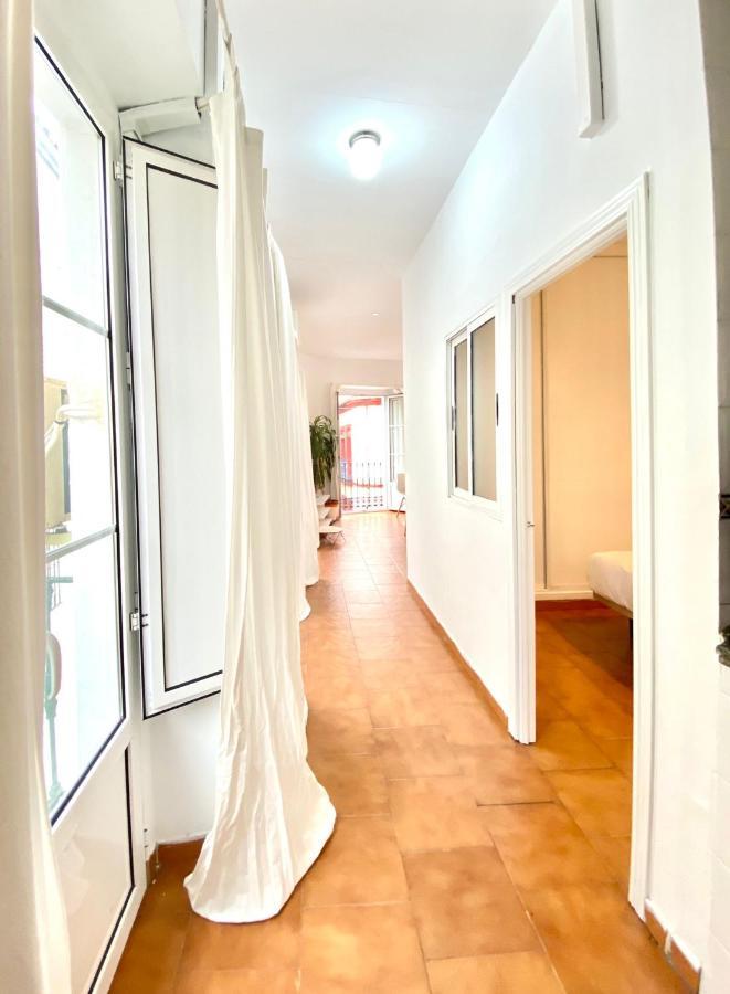 Comfortable Studio Old Town, Parking Optional Sevilla Exterior foto