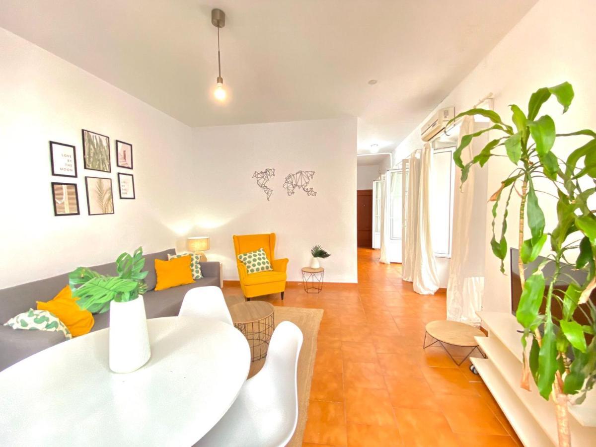 Comfortable Studio Old Town, Parking Optional Sevilla Exterior foto