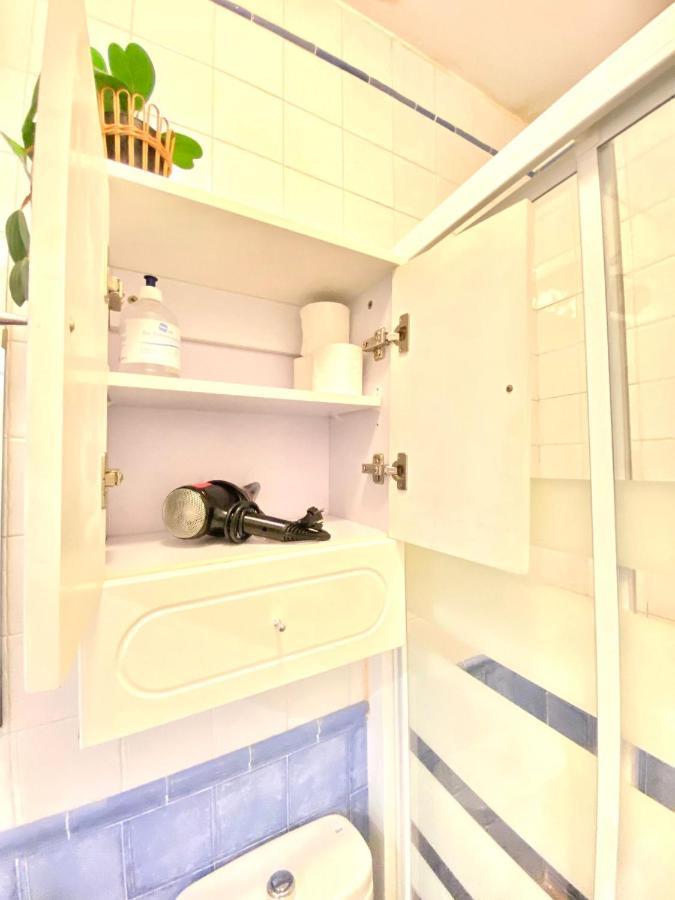 Comfortable Studio Old Town, Parking Optional Sevilla Exterior foto