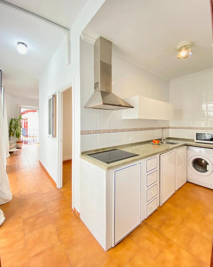 Comfortable Studio Old Town, Parking Optional Sevilla Exterior foto