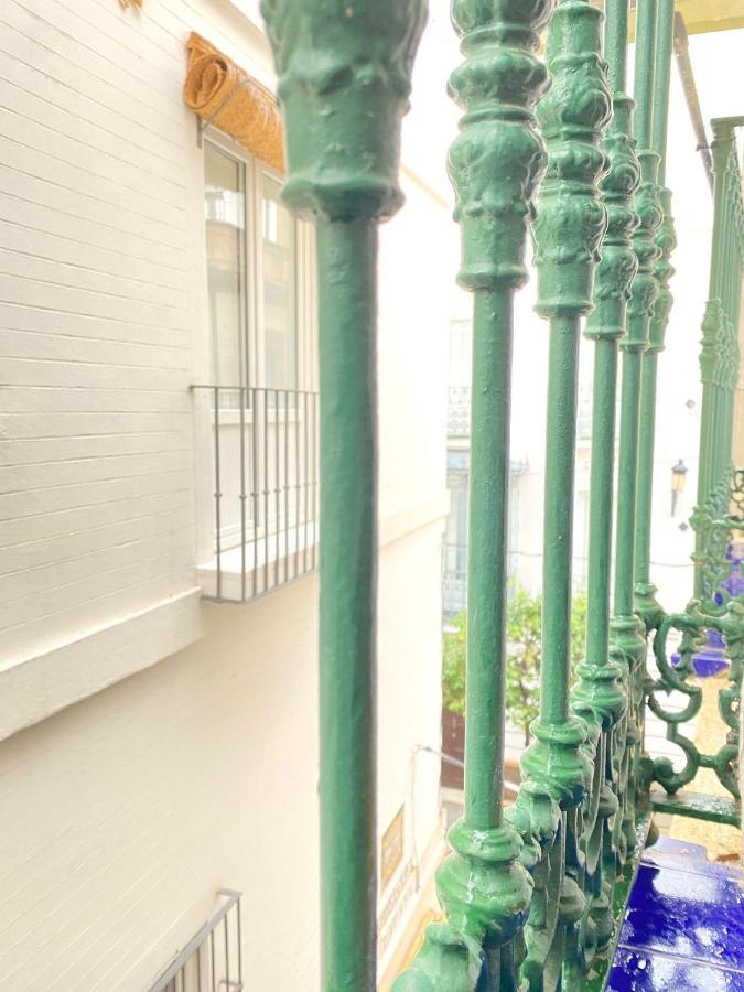 Comfortable Studio Old Town, Parking Optional Sevilla Exterior foto