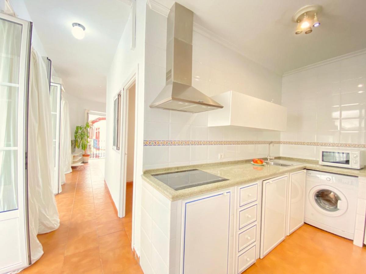 Comfortable Studio Old Town, Parking Optional Sevilla Exterior foto