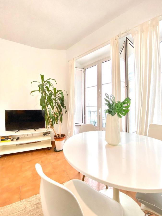 Comfortable Studio Old Town, Parking Optional Sevilla Exterior foto