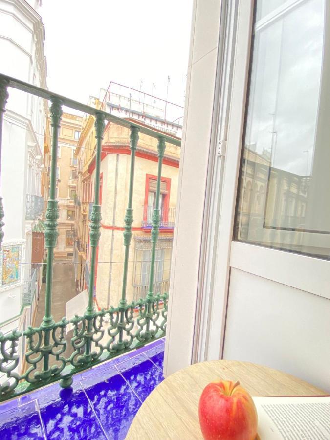 Comfortable Studio Old Town, Parking Optional Sevilla Exterior foto