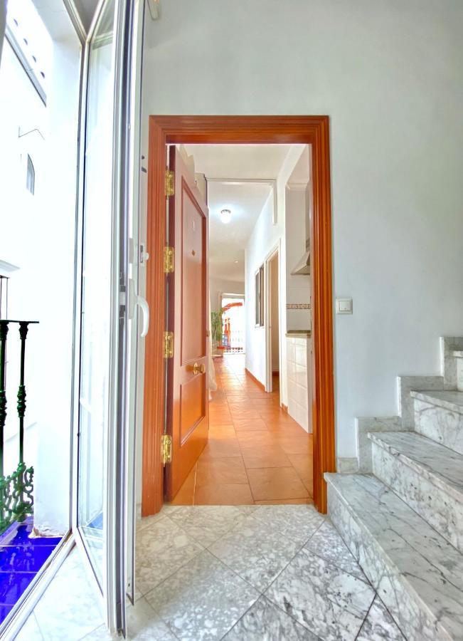 Comfortable Studio Old Town, Parking Optional Sevilla Exterior foto