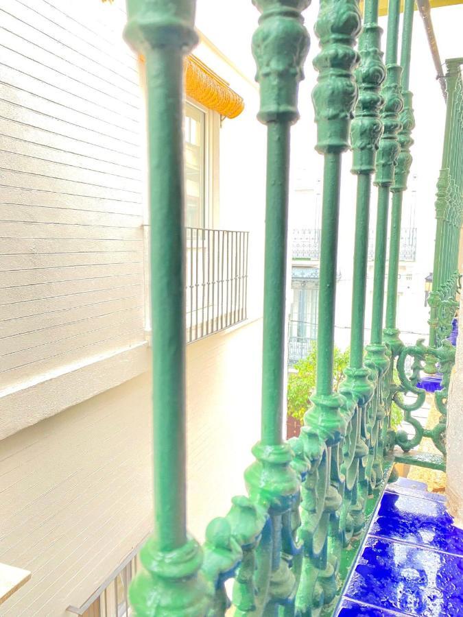 Comfortable Studio Old Town, Parking Optional Sevilla Exterior foto
